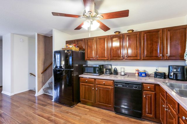 5220 Edgeview Road, Columbus, OH 43207