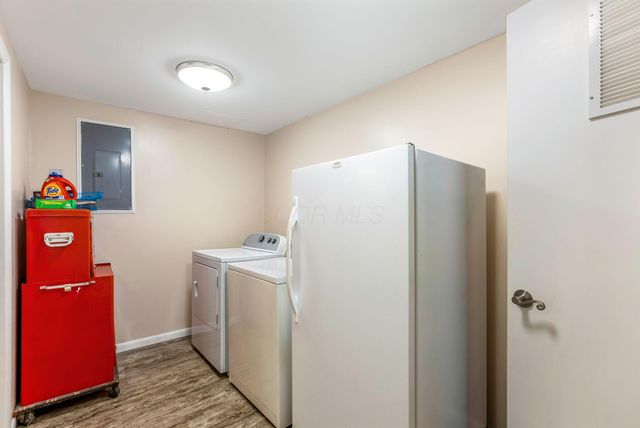 5220 Edgeview Road, Columbus, OH 43207