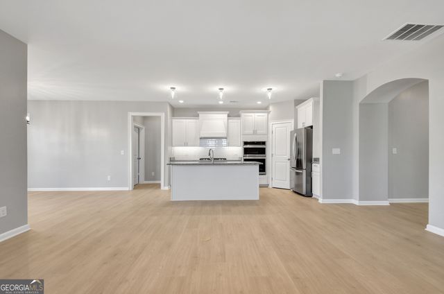 352 Elkins Place, Peachtree City, GA 30269