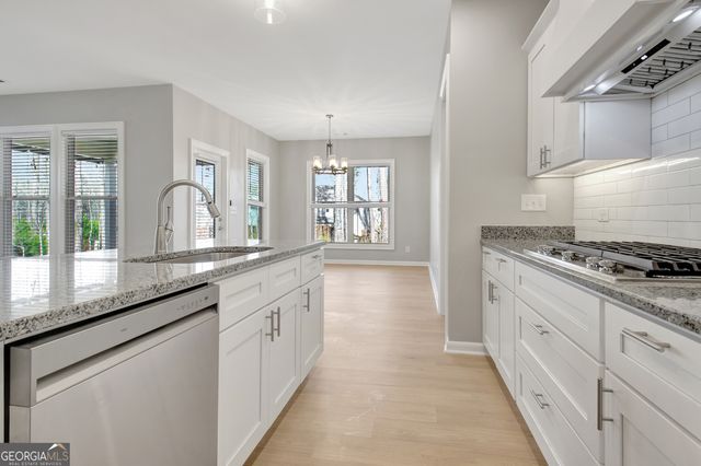 352 Elkins Place, Peachtree City, GA 30269