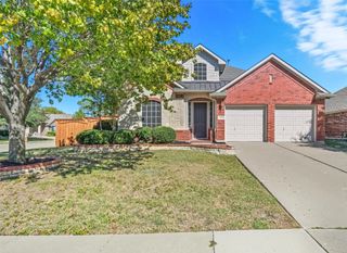 2401 Chesterwood Drive, Little Elm, TX 75068