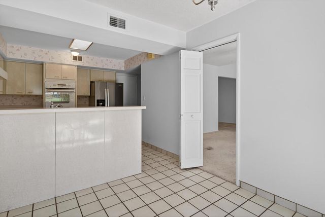2283 S Alhambra Drive, Palm Springs, CA 92264