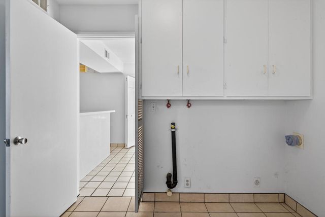 2283 S Alhambra Drive, Palm Springs, CA 92264