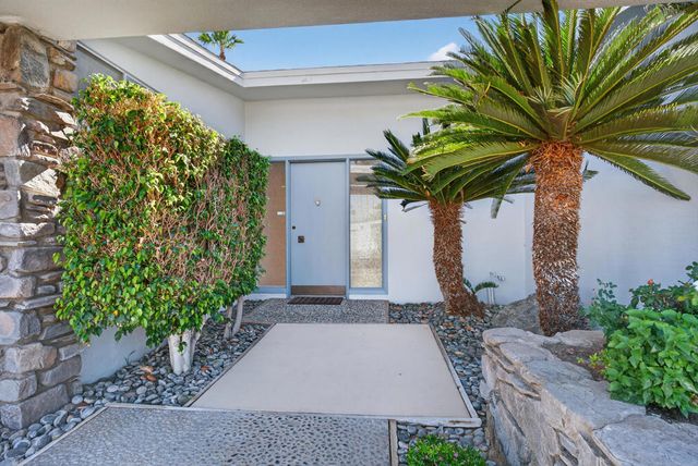 2283 S Alhambra Drive, Palm Springs, CA 92264