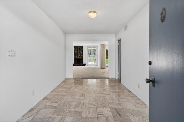 2283 S Alhambra Drive, Palm Springs, CA 92264