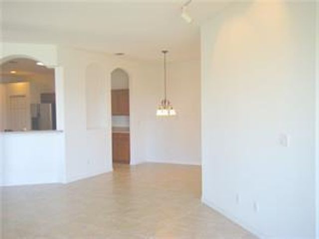 434 N Tangerine Square SW, Vero Beach, FL 32968