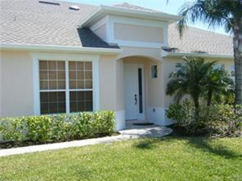 434 N Tangerine Square SW, Vero Beach, FL 32968