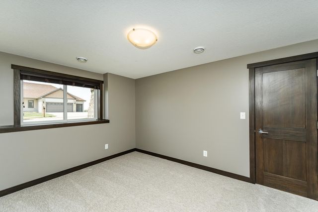 3346 Ridgeline Drive SE, Rochester, MN 55904