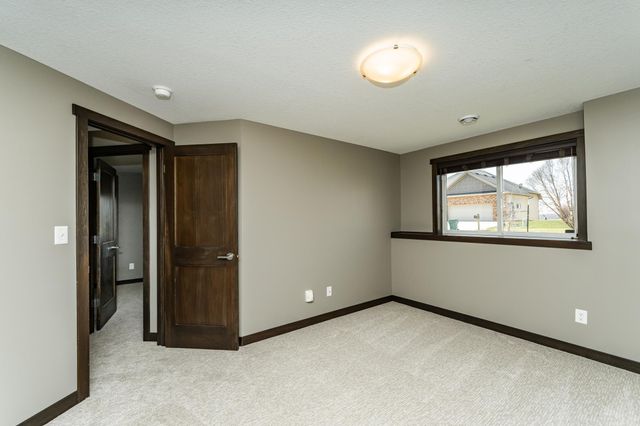 3346 Ridgeline Drive SE, Rochester, MN 55904