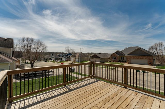 3346 Ridgeline Drive SE, Rochester, MN 55904