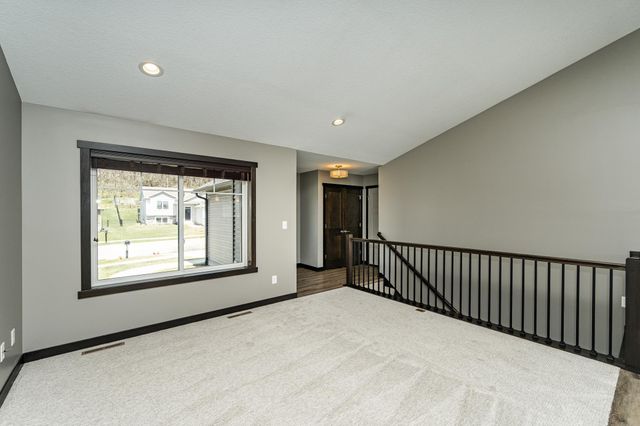 3346 Ridgeline Drive SE, Rochester, MN 55904