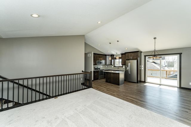 3346 Ridgeline Drive SE, Rochester, MN 55904