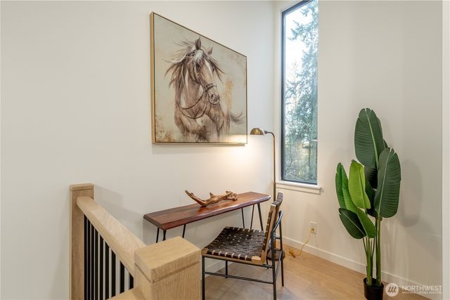 24926 SE Mirrormont Boulevard, Issaquah, WA 98027