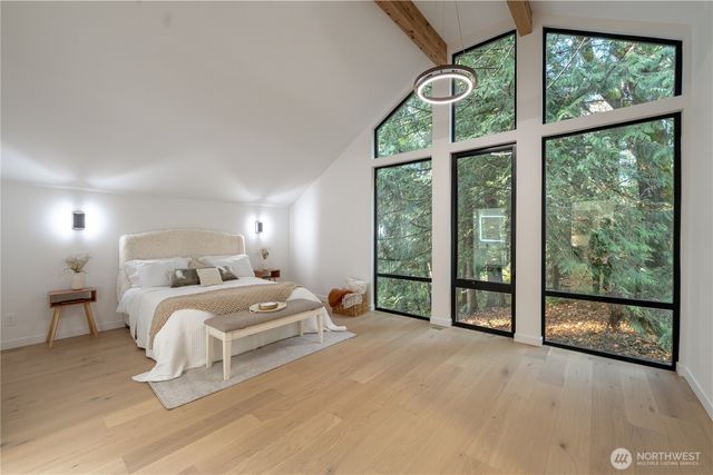 24926 SE Mirrormont Boulevard, Issaquah, WA 98027