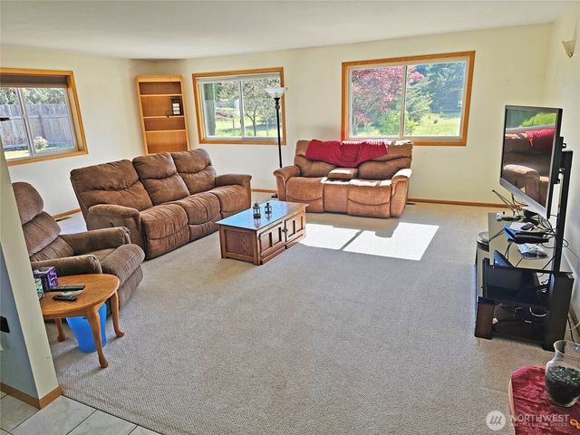 17103 Camas Run Lane SW, Rochester, WA 98579