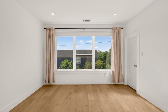 6531 Victoria Avenue, Dallas, TX 75209