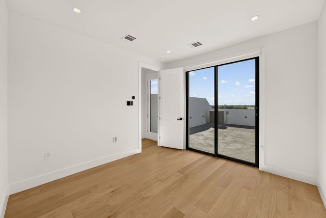 6531 Victoria Avenue, Dallas, TX 75209