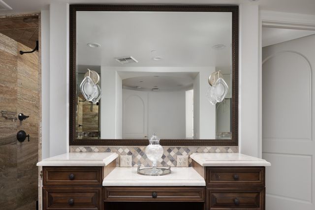 2402 E Esplanade Lane Unit 902, Phoenix, AZ 85016