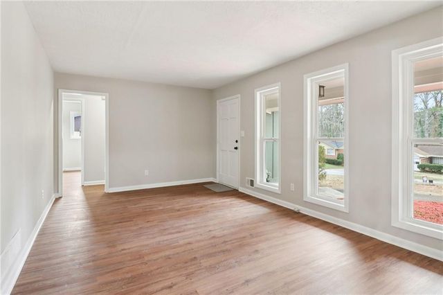 152 Club Circle, Stockbridge, GA 30281