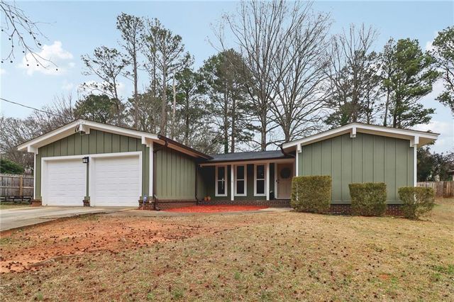 152 Club Circle, Stockbridge, GA 30281