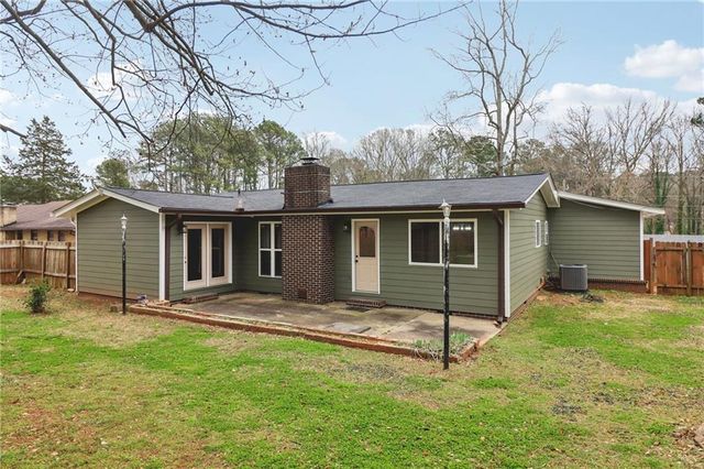 152 Club Circle, Stockbridge, GA 30281