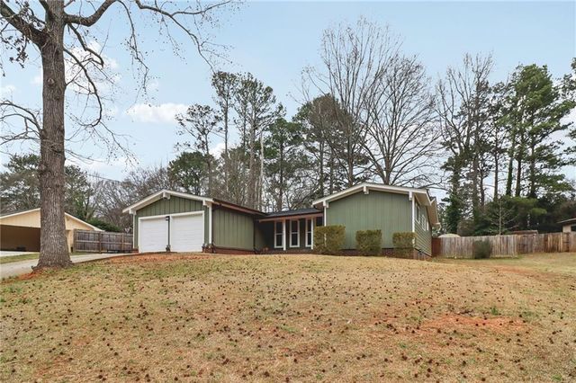 152 Club Circle, Stockbridge, GA 30281