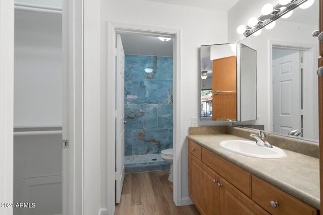 7008 E Gold Dust Avenue 103, Paradise Valley, AZ 85253