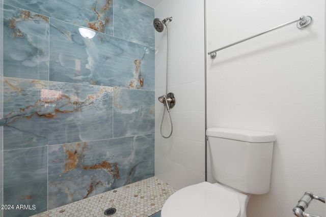 7008 E Gold Dust Avenue 103, Paradise Valley, AZ 85253
