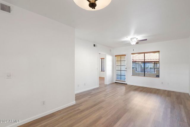 7008 E Gold Dust Avenue 103, Paradise Valley, AZ 85253