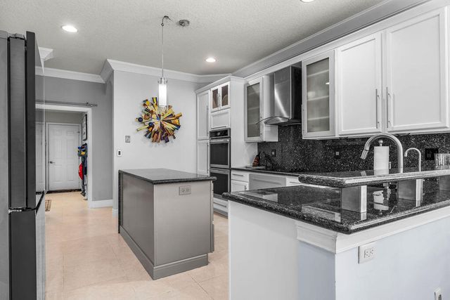 2981 NW Windemere Drive, Jensen Beach, FL 34957