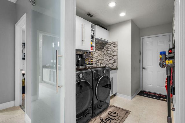 2981 NW Windemere Drive, Jensen Beach, FL 34957