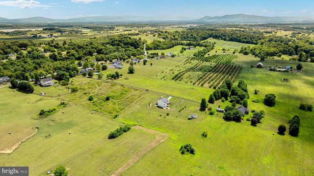 662 GERMANY RD, Stephens City, VA 22655