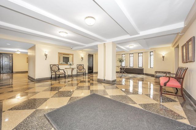 280 Bronxville Road 5X, Bronxville, NY 10708