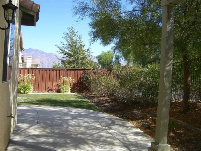 2471 Menlo, San Jacinto, CA 92583
