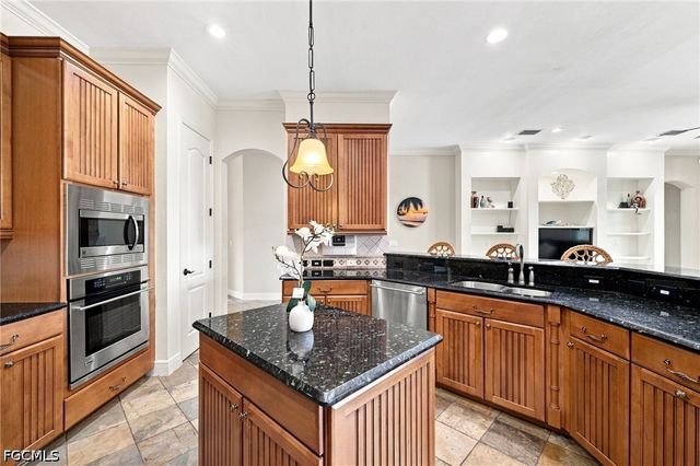 16001 Herons View DR, Alva, FL 33920