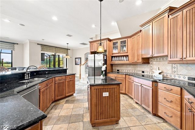 16001 Herons View DR, Alva, FL 33920