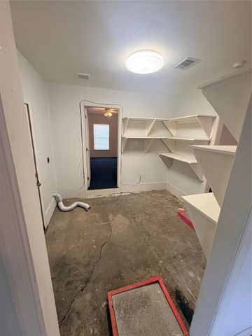 5510 Chennault Road, Houston, TX 77033