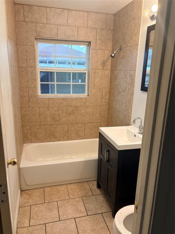 5510 Chennault Road, Houston, TX 77033