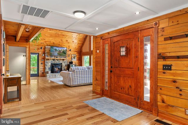 623 SHENANDOAH VALLEY DR, Front Royal, VA 22630