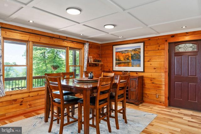 623 SHENANDOAH VALLEY DR, Front Royal, VA 22630
