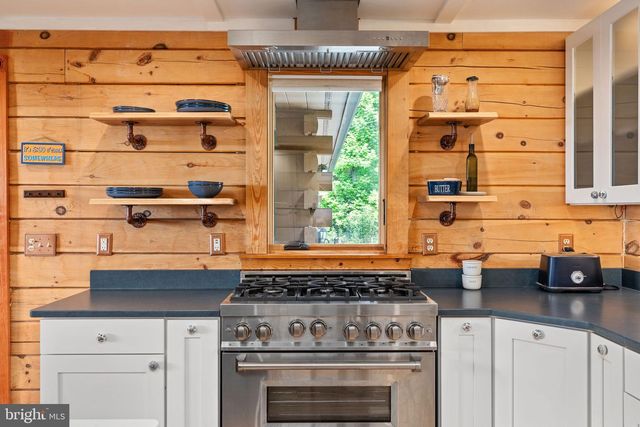 623 SHENANDOAH VALLEY DR, Front Royal, VA 22630