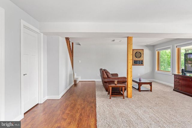 623 SHENANDOAH VALLEY DR, Front Royal, VA 22630