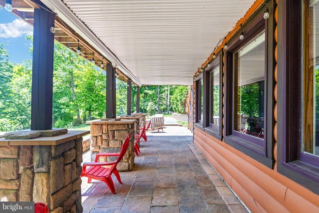 623 SHENANDOAH VALLEY DR, Front Royal, VA 22630