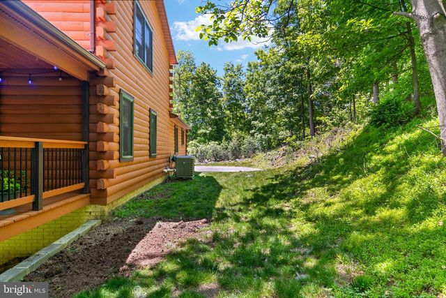 623 SHENANDOAH VALLEY DR, Front Royal, VA 22630