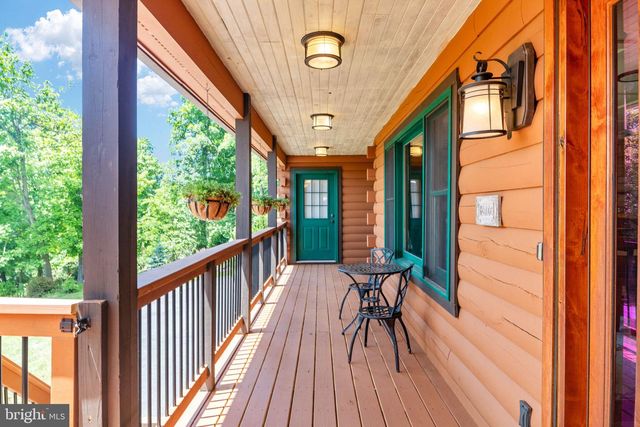 623 SHENANDOAH VALLEY DR, Front Royal, VA 22630