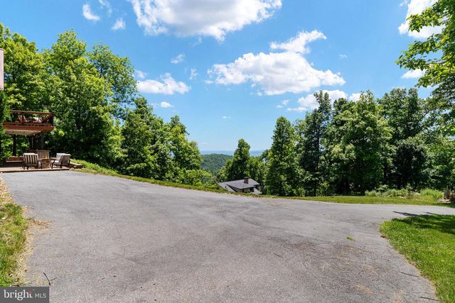 623 SHENANDOAH VALLEY DR, Front Royal, VA 22630