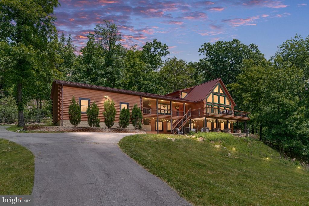 623 SHENANDOAH VALLEY DR, Front Royal, VA 22630