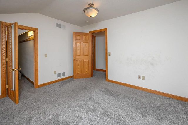 1432 S 78th STREET, West Allis, WI 53214