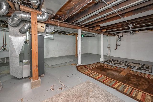 1432 S 78th STREET, West Allis, WI 53214