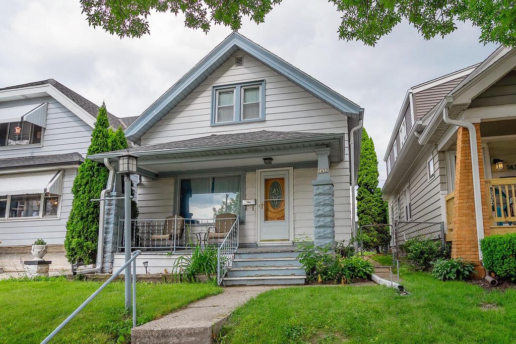 1432 S 78th STREET, West Allis, WI 53214